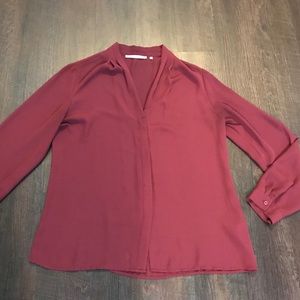Women’s Blouse Top size Medium Violet and Claire